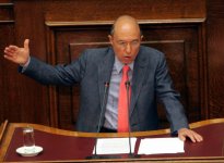 Kostas_Simitis-Vouli.jpg Kostas_Simitis-Vouli.jpg