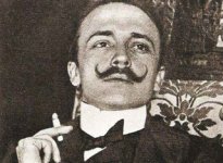 Filippo_Tommaso_Marinetti.jpg Filippo_Tommaso_Marinetti.jpg