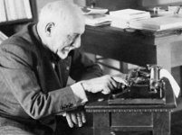 pirandello.jpg pirandello.jpg