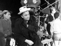 fellini.jpg fellini.jpg