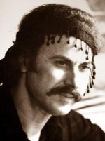 xylouris.jpg xylouris.jpg