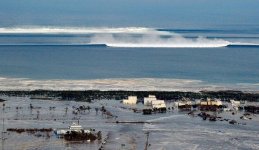 Picture-of-Tsunami-Approaching-Japan-2011.jpg Picture-of-Tsunami-Approaching-Japan-2011.jpg