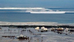 Picture-of-Tsunami-Approaching-Japan-2011.jpg