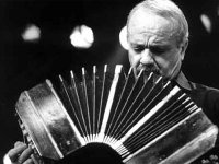 astorpiazzolla.jpg astorpiazzolla.jpg