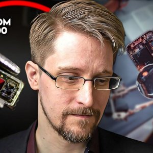 "I Remove This Mysterious Tiny Chip Before Using The Phone!" Edward Snowden